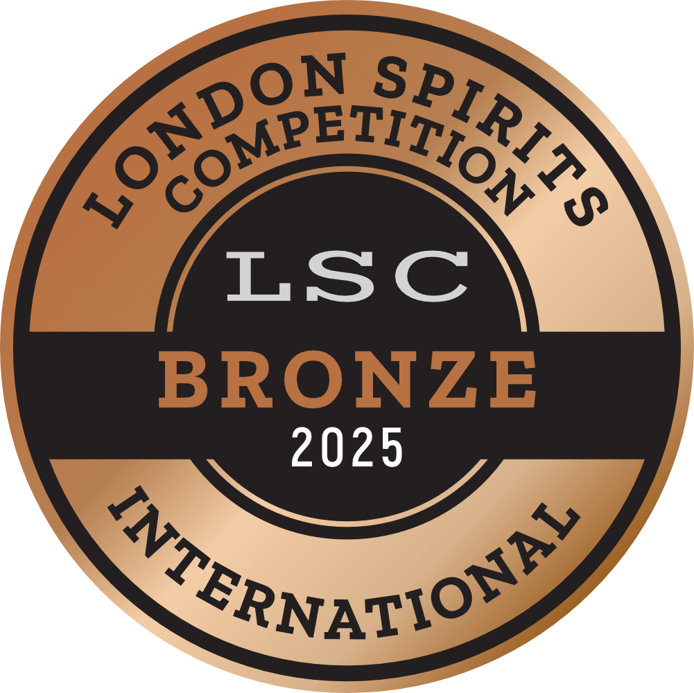 Heart of Scotland Original London Dry Gin bottle with 2025 London Spirits Competition Bronze Medal – award-winning Scottish craft gin from Clackmannanshire